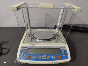 Terazi Radwag AS 220 R2 – 2. el (1)